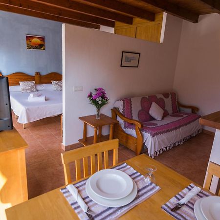 Hostal Cala Boix Es Canar  Exterior photo