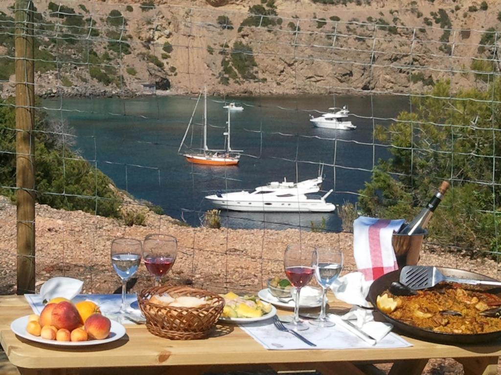 Hostal Cala Boix Es Canar  Exterior photo