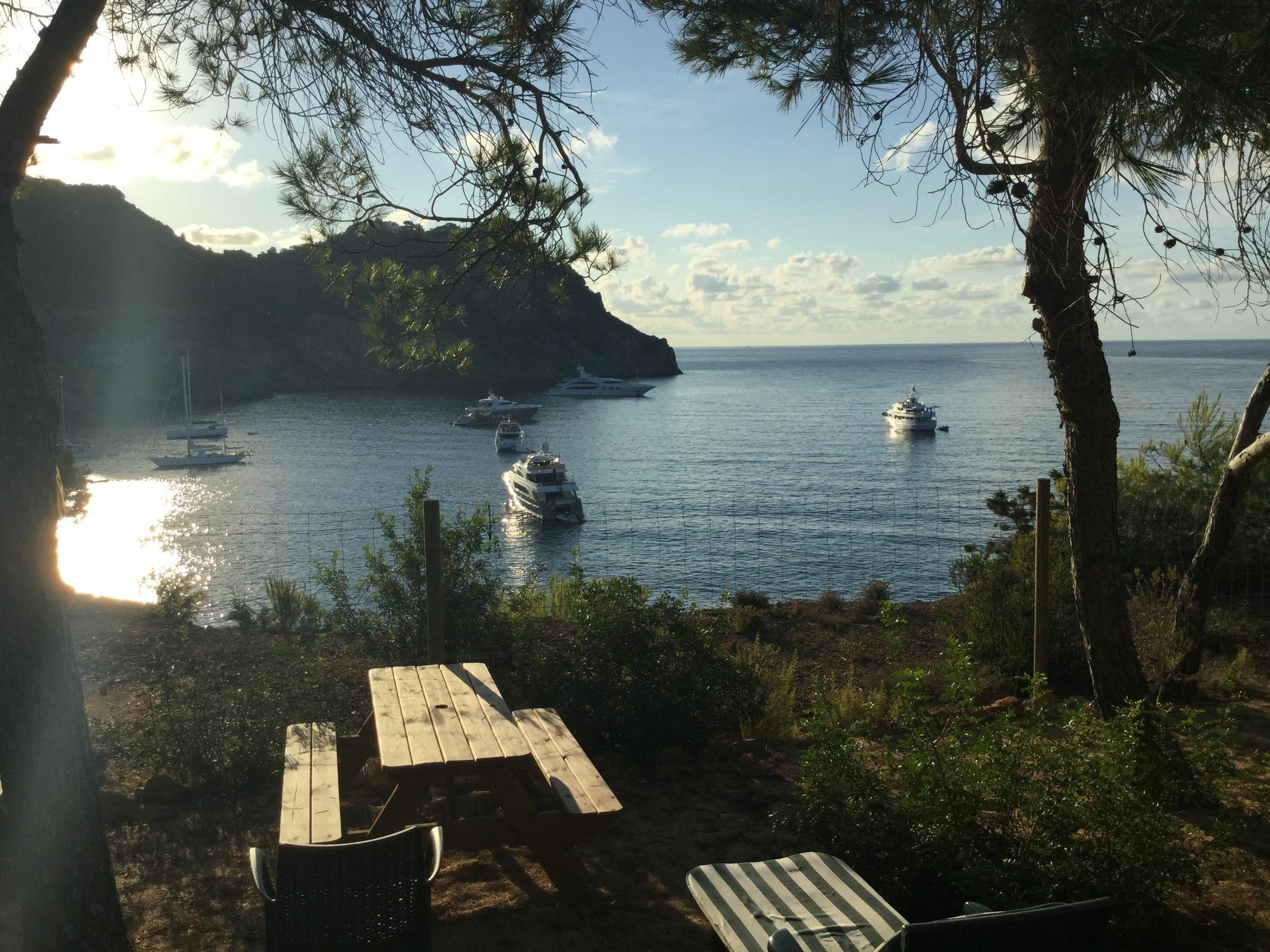 Hostal Cala Boix Es Canar  Exterior photo